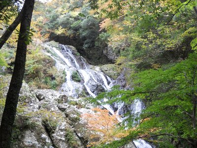 🏞️ 백간 폭포(햐켄다키) 이미지 2